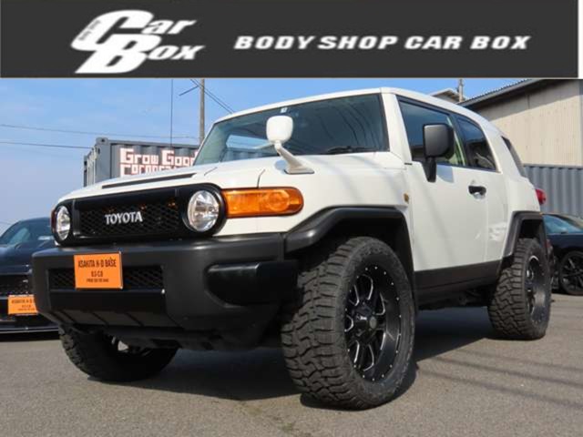 Toyota FJ Cruiser 2