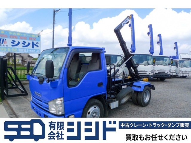 2013 Isuzu Elf
