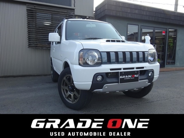 Suzuki Jimny 1