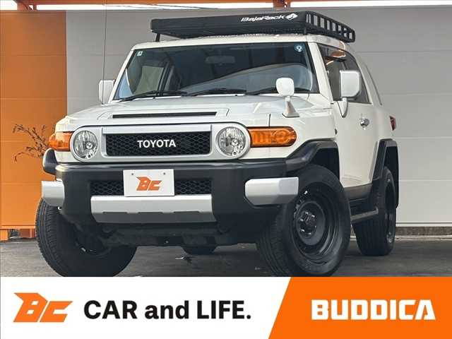 Toyota FJ Cruiser 2