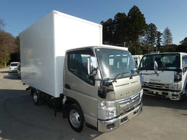 Mitsubishi Fuso Canter 2