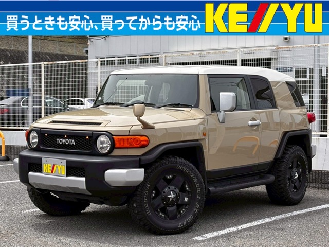 Toyota FJ Cruiser 2
