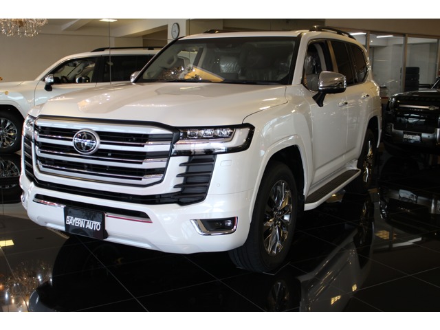 Toyota Land Cruiser 300 2