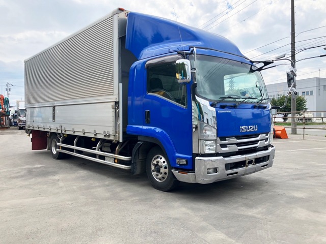 2016 Isuzu Forward