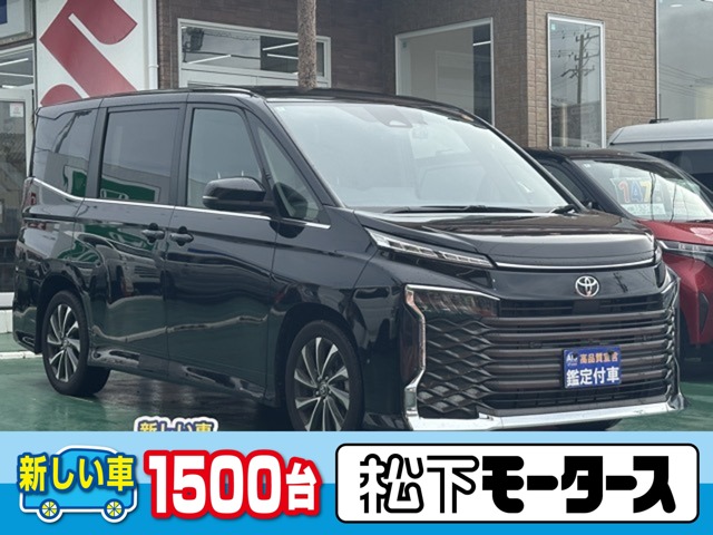 Toyota Voxy 1