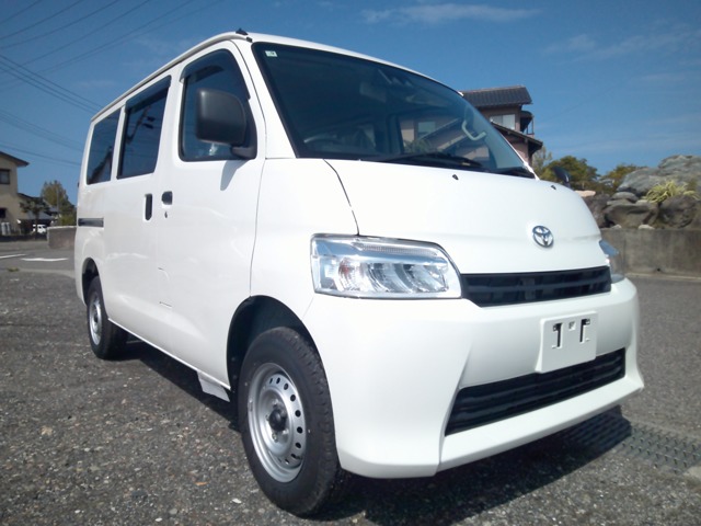 Toyota Town Ace Van 1