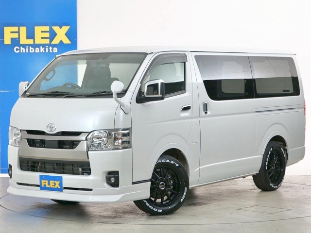 Toyota Hiace Van 1