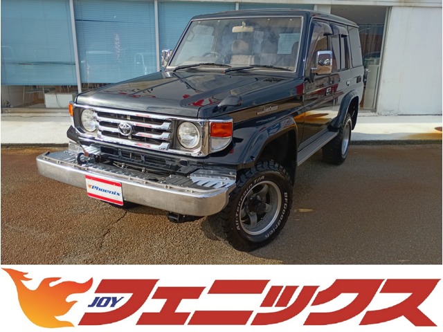 Toyota Land Cruiser 70 2