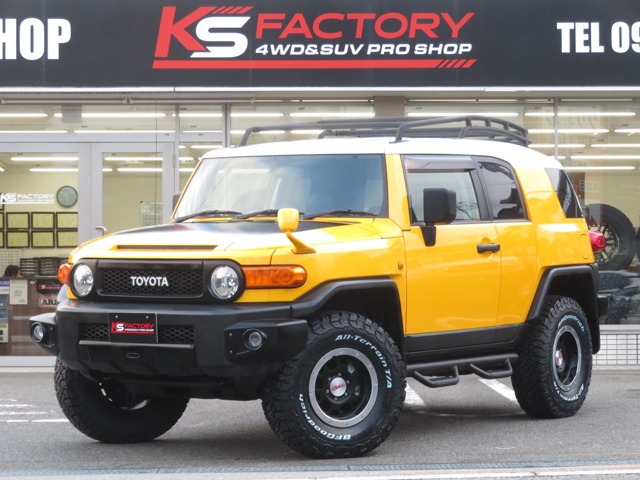 Toyota FJ Cruiser 2