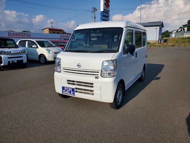 Nissan NV100 Clipper 1