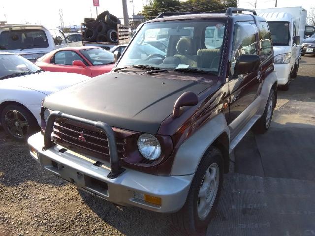 Mitsubishi Pajero Junior 1