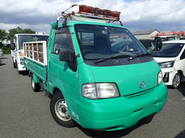 Mazda Bongo Truck 1