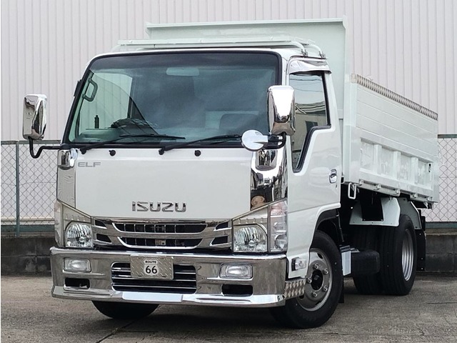 2017 Isuzu Elf