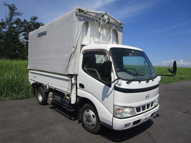 Hino Dutro 1