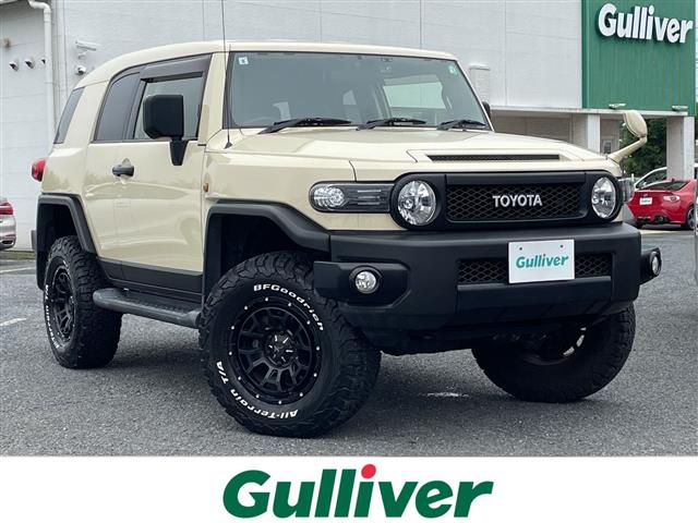 Toyota FJ Cruiser 2
