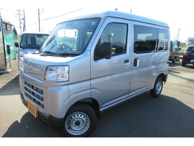 Daihatsu Hijet Cargo 1