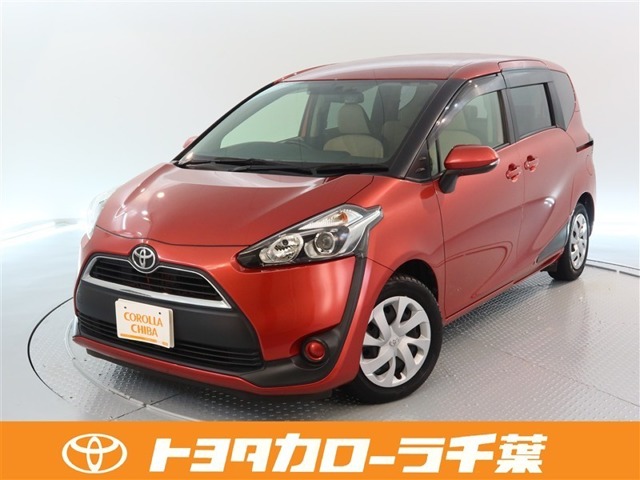 Toyota Sienta 1
