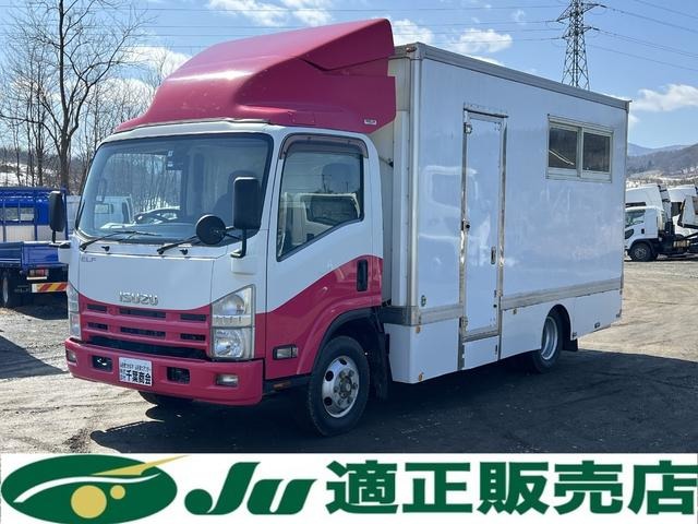 2014 Isuzu Elf