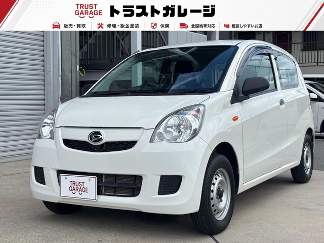 Daihatsu Mira 1
