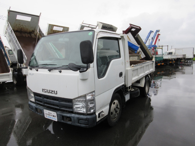 2013 Isuzu Elf