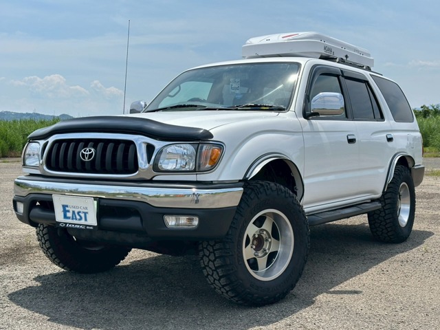 Toyota Hilux Surf 2