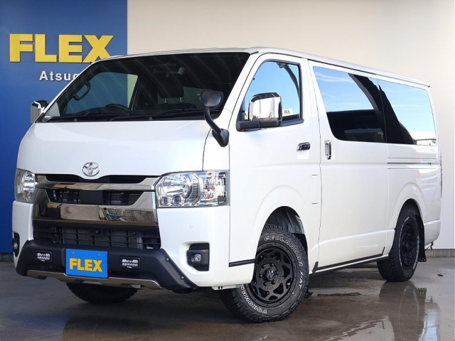 Toyota Hiace Van 1