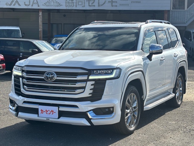 Toyota Land Cruiser 300 2