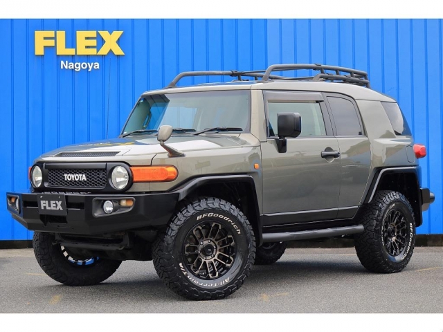 Toyota FJ Cruiser 2