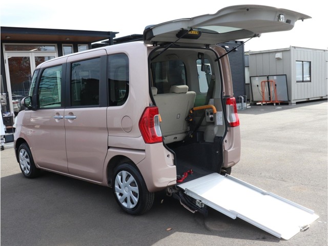 2018 Daihatsu Tanto