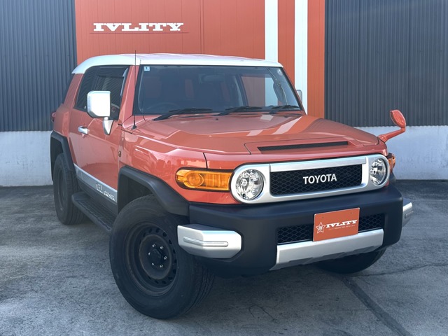 Toyota FJ Cruiser 2
