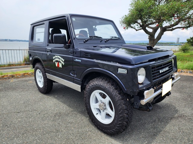 Suzuki Jimny 1
