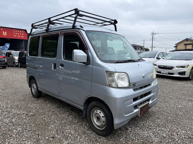 Daihatsu Hijet Cargo 1