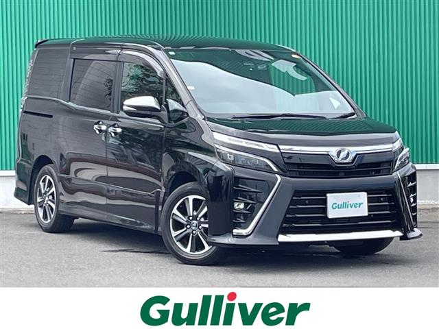 Toyota Voxy 1