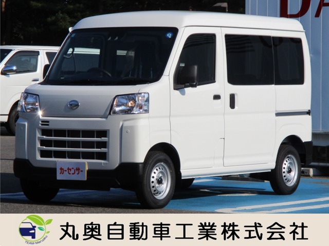 Daihatsu Hijet Cargo 1