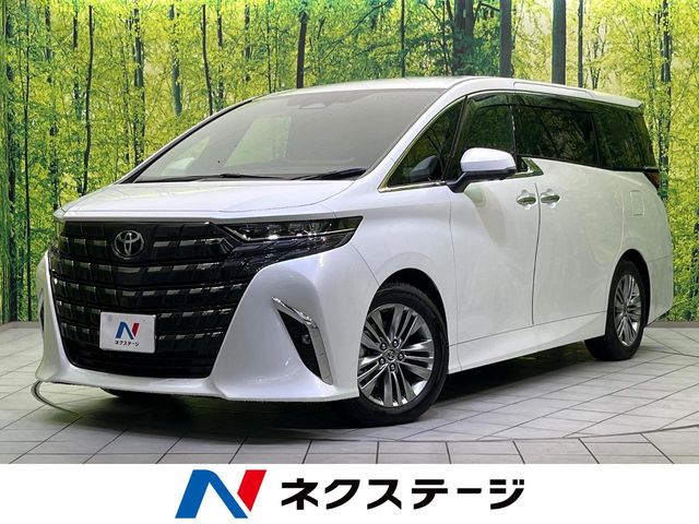 Toyota Alphard 1