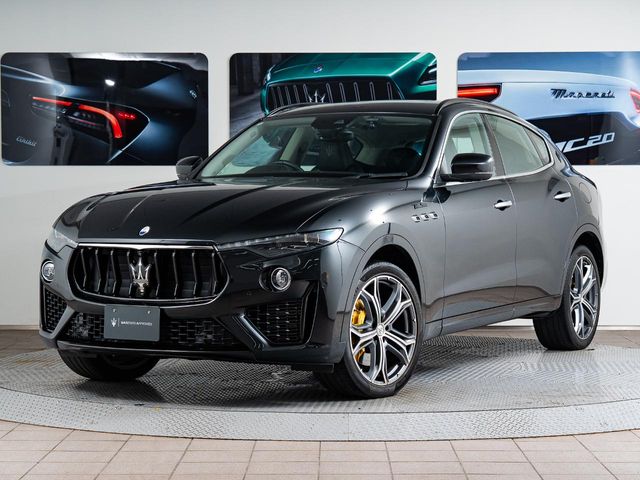 Maserati Levante 1