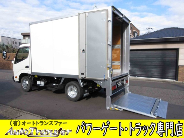 Toyota Toyoace 1