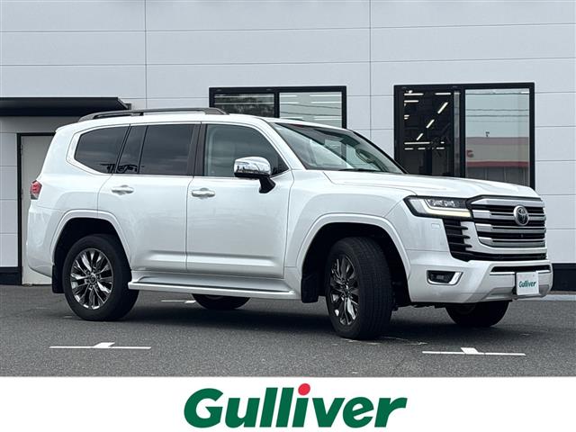 Toyota Land Cruiser 300 2