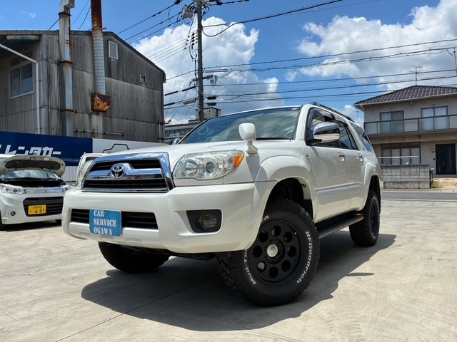 Toyota Hilux Surf 2
