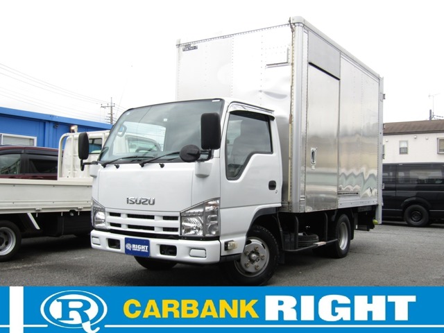 Isuzu Elf 1
