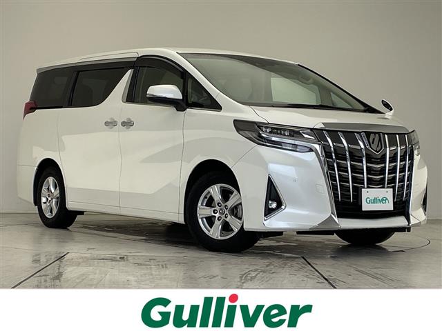 Toyota Alphard 1
