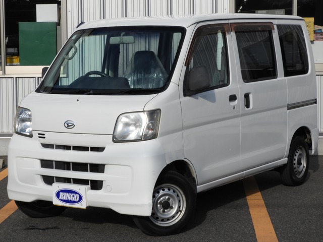 Daihatsu Hijet Cargo 1