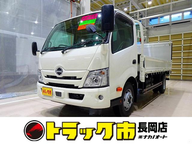 Hino Dutro 1