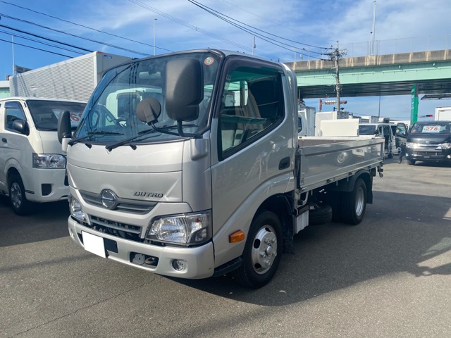 Hino Dutro 1