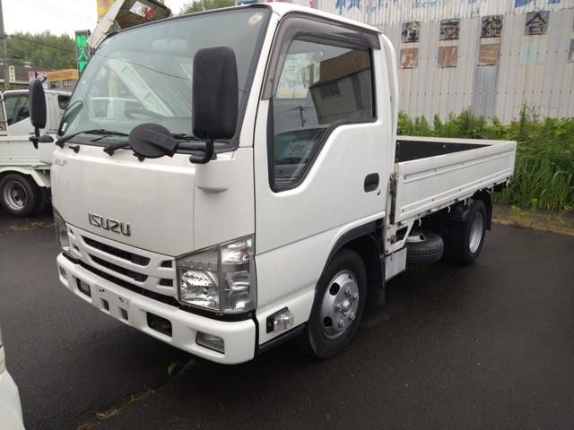 2015 Isuzu Elf