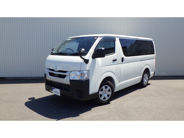 Toyota Hiace Van 1
