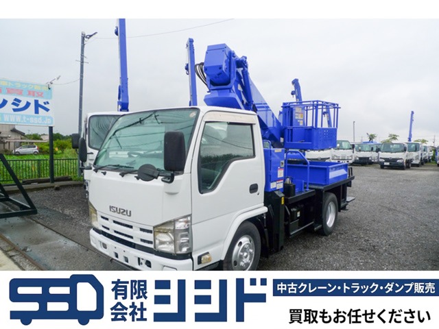 2011 Isuzu Elf