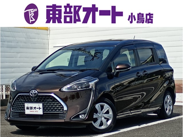 Toyota Sienta 1