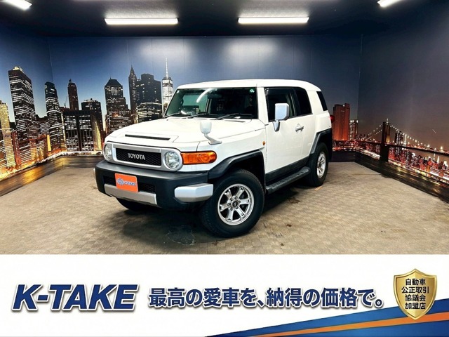Toyota FJ Cruiser 2
