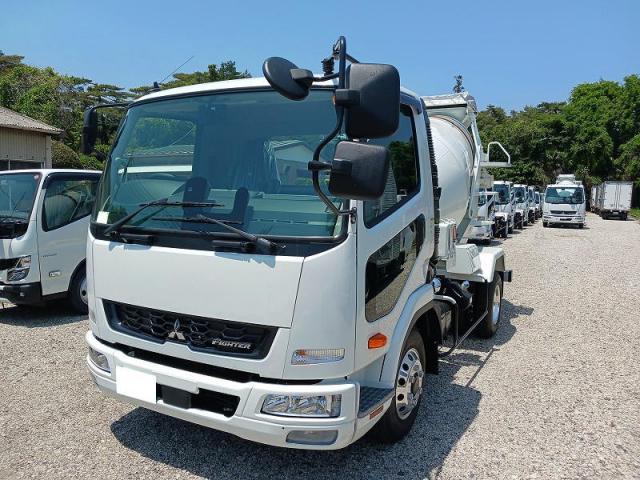 Mitsubishi Fuso Fighter 1